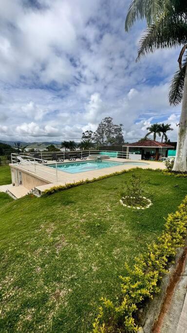 Villa Finca Con Vistas Al Lago Calima Exterior foto